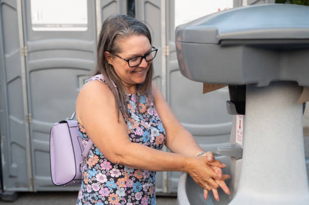 Best Luxury portable toilet rental  in Matteson, IL